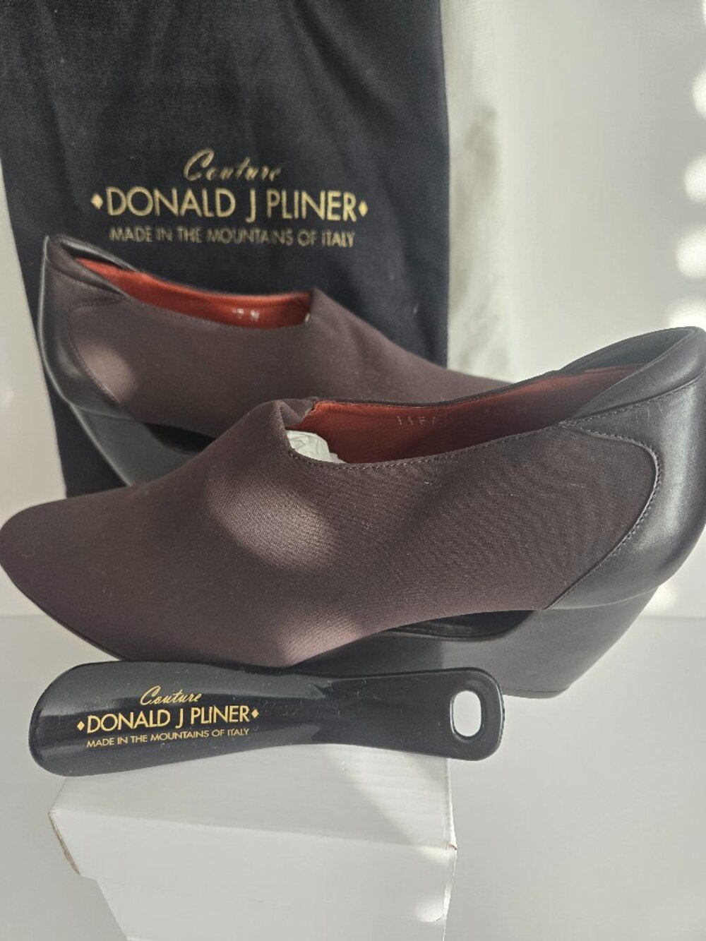Brown Donald J Pliner ankle shoes Size 10 Italy- NEW